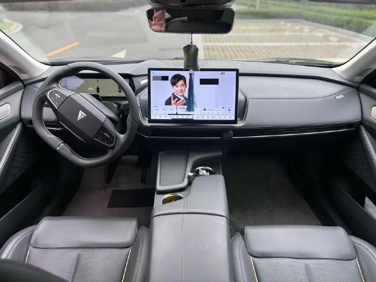 2022 DongFeng Forthing LingZhi EV BEV 68.4KWH,autocango,china used car exporter,china ev exporter,chinese used car exporter,chinese used ev exporter