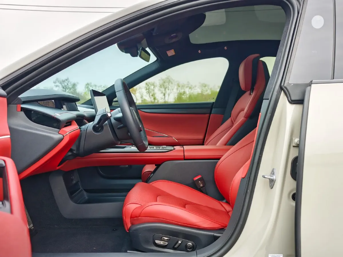 2024 MI SU7 BEV 101KWH,autocango,china used car exporter,china ev exporter,chinese used car exporter,chinese used ev exporter