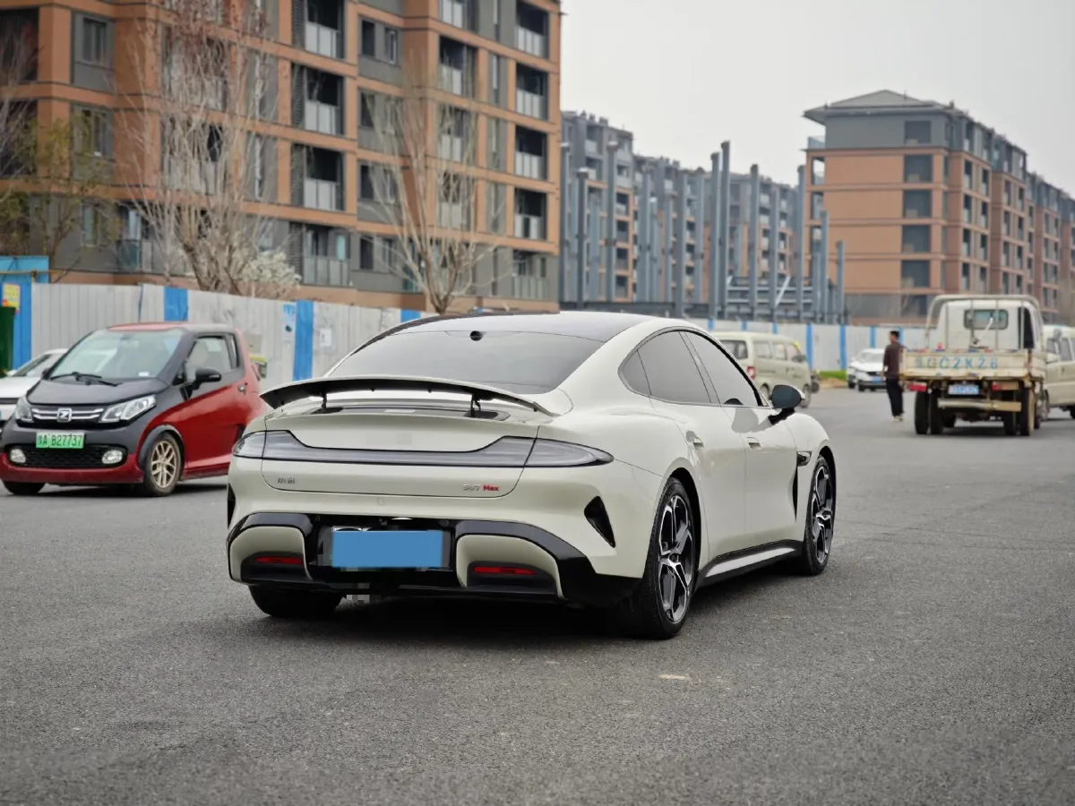 2024 MI SU7 BEV 101KWH,autocango,china used car exporter,china ev exporter,chinese used car exporter,chinese used ev exporter