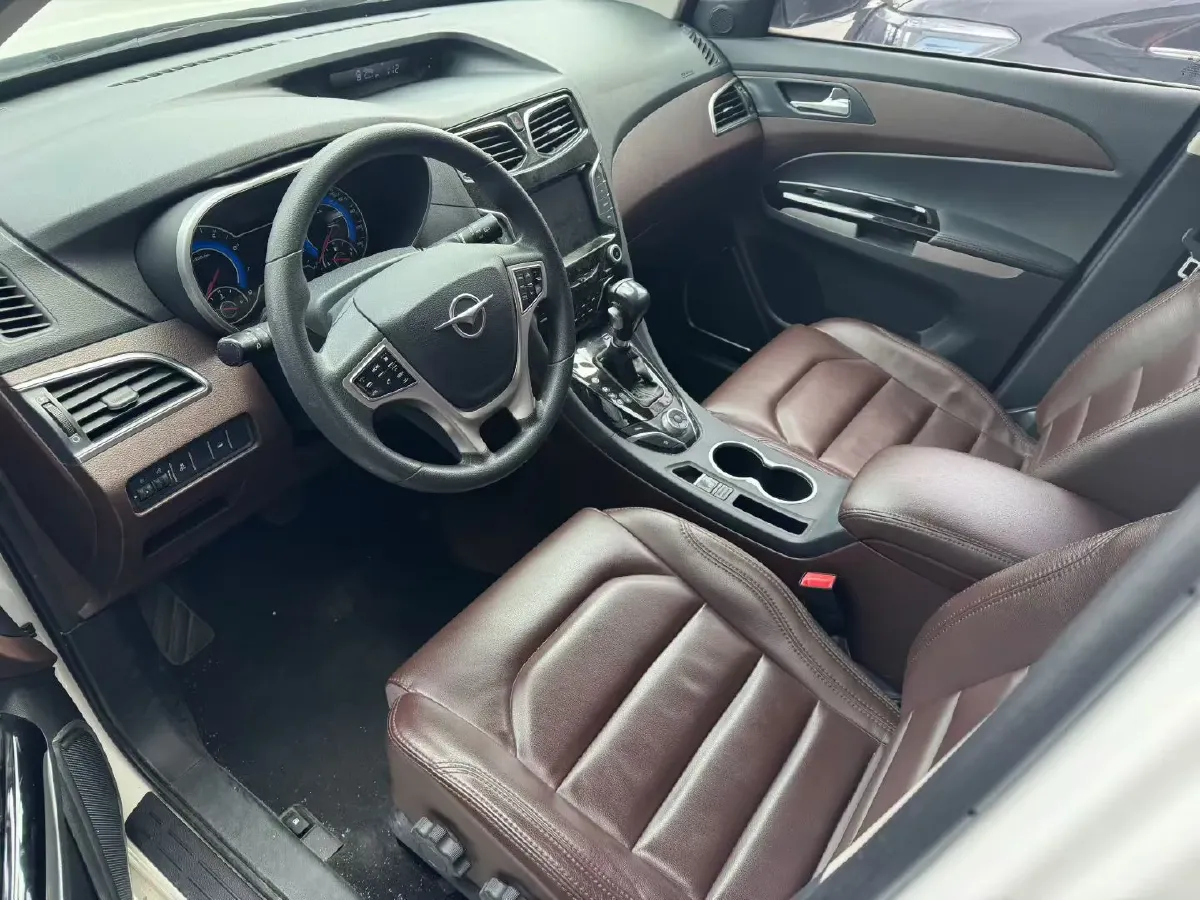 2017 HaiMa Family F7 1.5T 165HP L4 6AT,autocango,china used car exporter,china ev exporter,chinese used car exporter,chinese used ev exporter