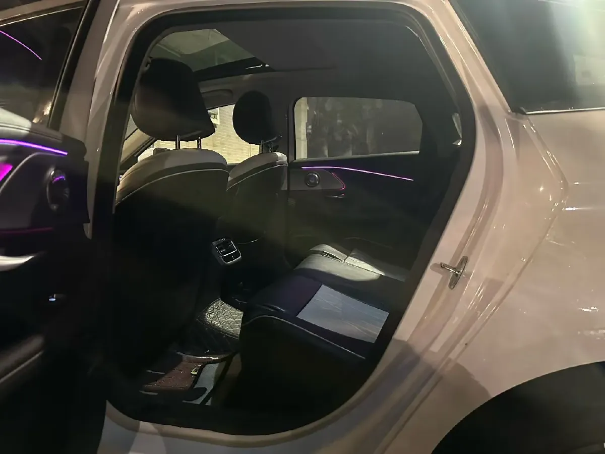 2025 Chery Arrizo 8 Pro 1.6T 197HP L4 7DCT,autocango,china used car exporter,china ev exporter,chinese used car exporter,chinese used ev exporter