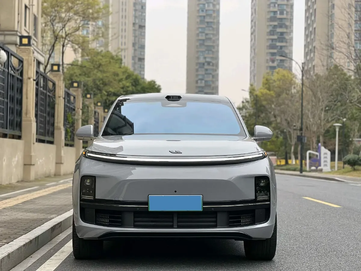 2025 Li L9 Range Extended 154HP REEV,autocango,china used car exporter,china ev exporter,chinese used car exporter,chinese used ev exporter