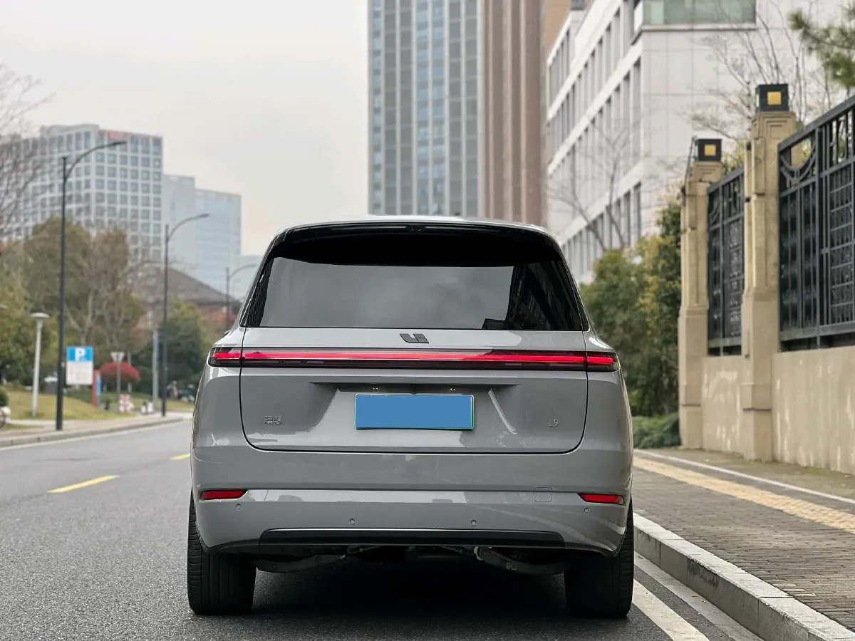 2025 Li L9 Range Extended 154HP REEV,autocango,china used car exporter,china ev exporter,chinese used car exporter,chinese used ev exporter