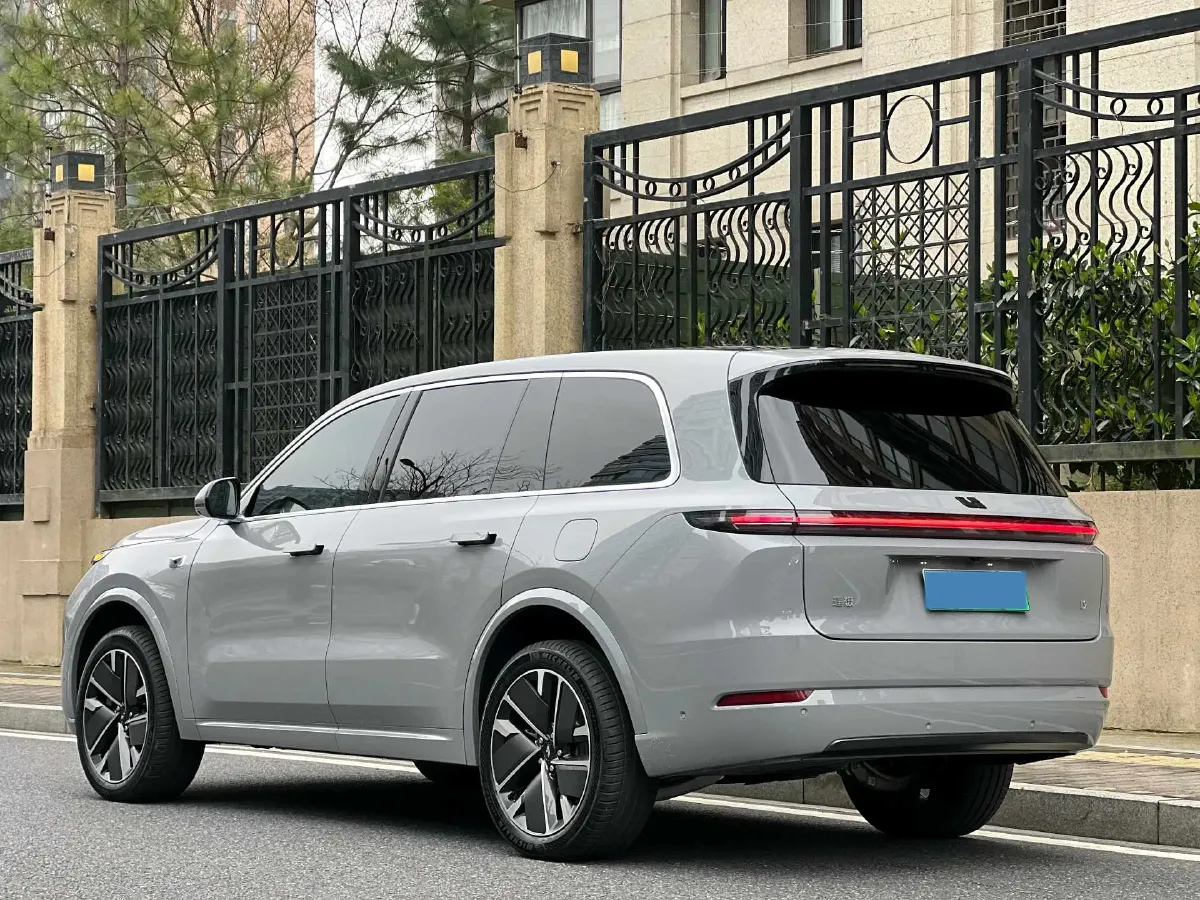 2025 Li L9 Range Extended 154HP REEV,autocango,china used car exporter,china ev exporter,chinese used car exporter,chinese used ev exporter