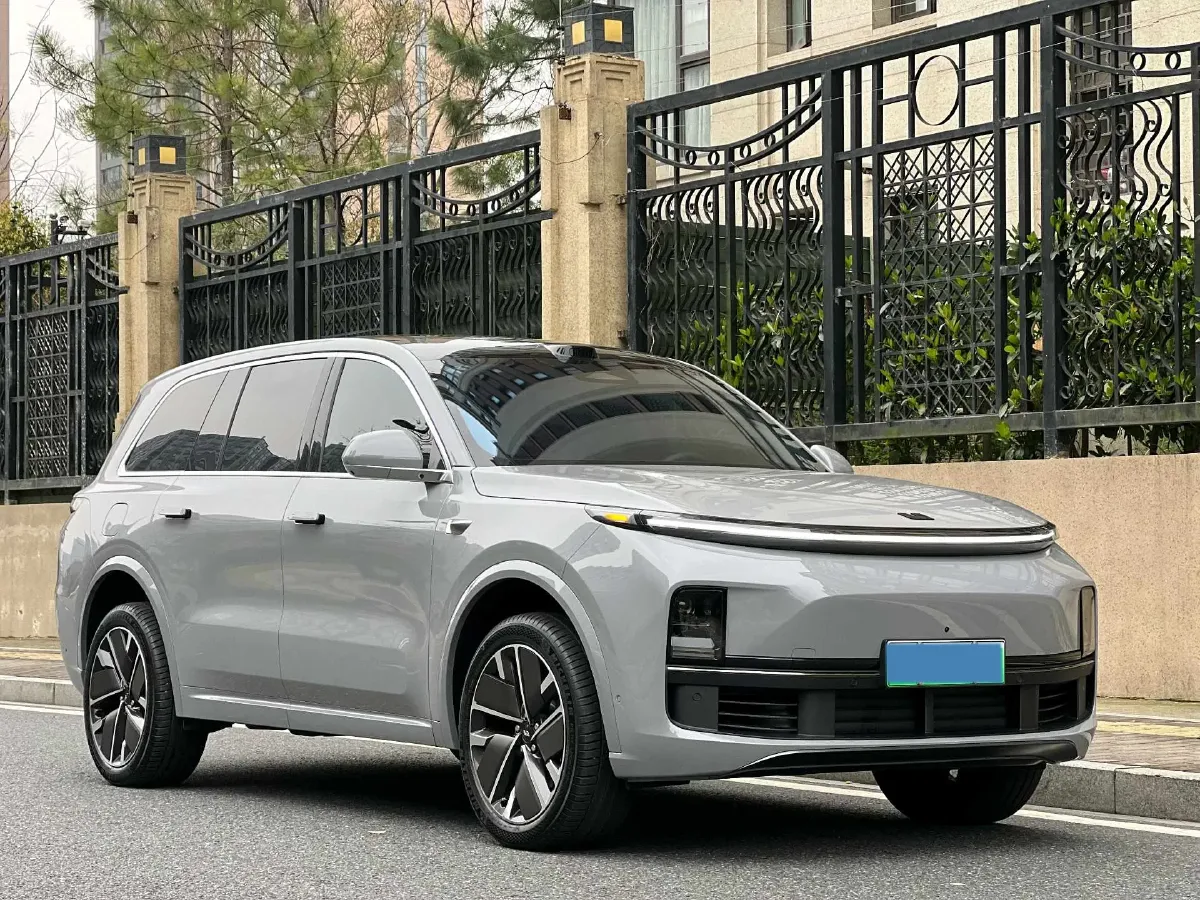 2025 Li L9 Range Extended 154HP REEV,autocango,china used car exporter,china ev exporter,chinese used car exporter,chinese used ev exporter