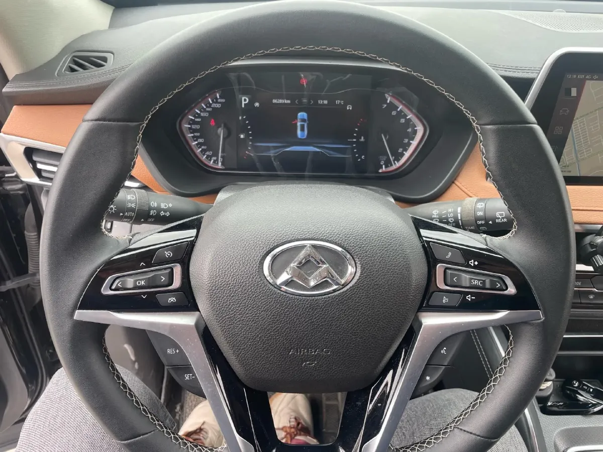 2017 MAXUS D90 2.0T 224HP L4 6AT,autocango,china used car exporter,china ev exporter,chinese used car exporter,chinese used ev exporter