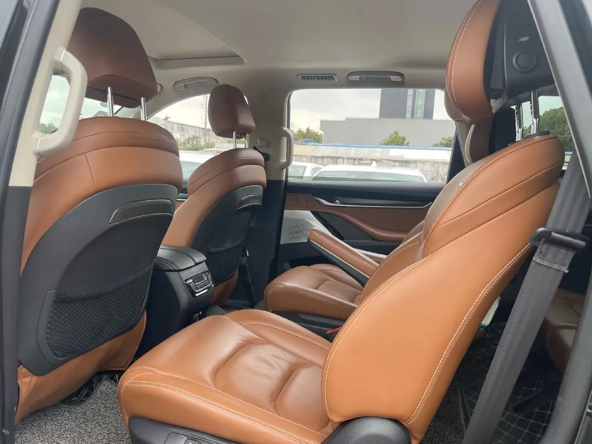 2017 MAXUS D90 2.0T 224HP L4 6AT,autocango,china used car exporter,china ev exporter,chinese used car exporter,chinese used ev exporter