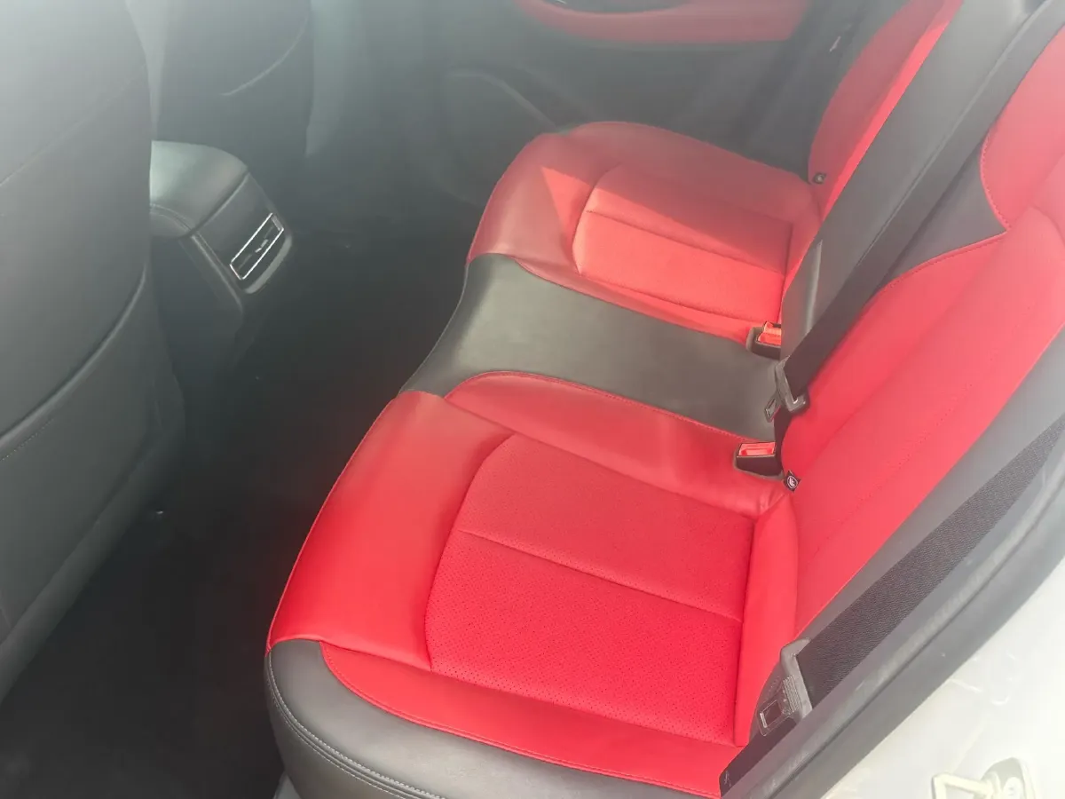 2020 ChangAn UNI-T 1.5T 180HP L4 7DCT,autocango,china used car exporter,china ev exporter,chinese used car exporter,chinese used ev exporter