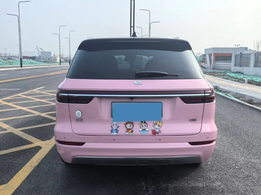 2021 Li ONE Range Extended 131HP REEV 40.5KWH,autocango,china used car exporter,china ev exporter,chinese used car exporter,chinese used ev exporter