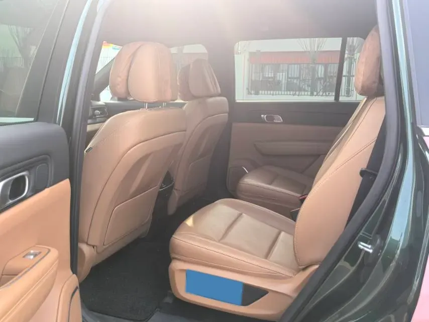 2021 Li ONE Range Extended 131HP REEV 40.5KWH,autocango,china used car exporter,china ev exporter,chinese used car exporter,chinese used ev exporter