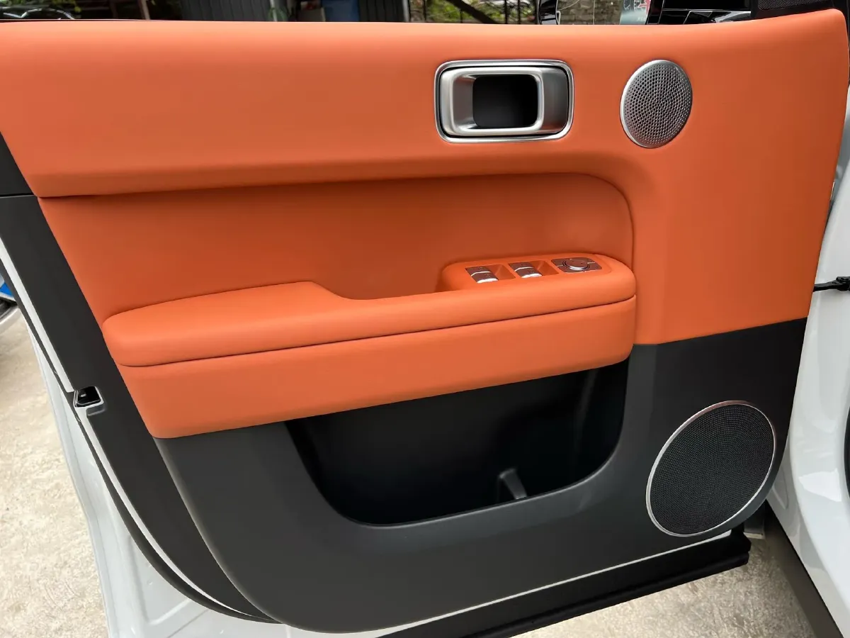 2024 Li L6 Range Extended 154HP L4 REEV 36.8KWH,autocango,china used car exporter,china ev exporter,chinese used car exporter,chinese used ev exporter