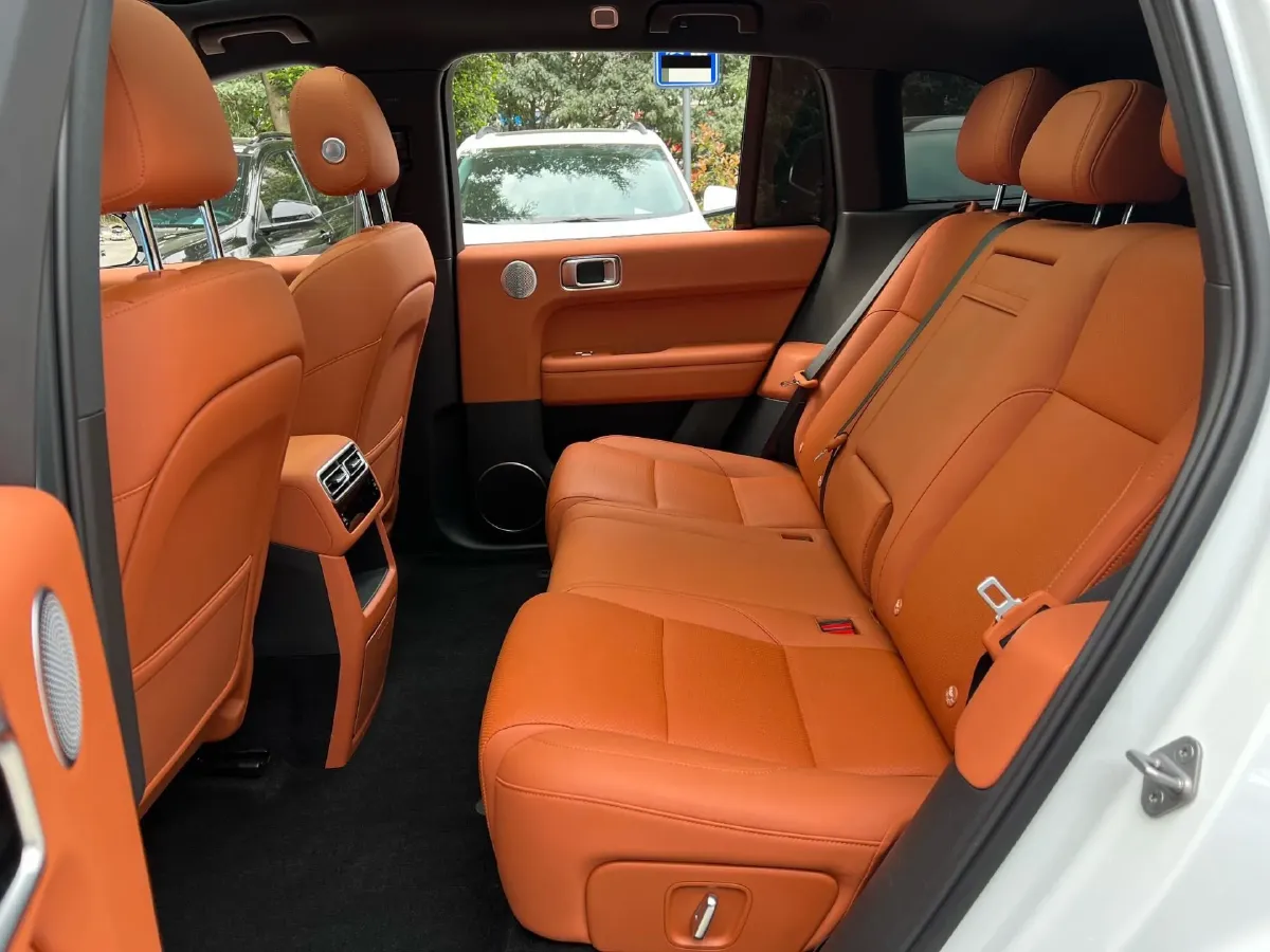 2024 Li L6 Range Extended 154HP L4 REEV 36.8KWH,autocango,china used car exporter,china ev exporter,chinese used car exporter,chinese used ev exporter