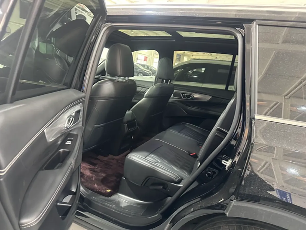 2024 GAC Trumpchi GS8 2.0T 252HP L4 8AT,autocango,china used car exporter,china ev exporter,chinese used car exporter,chinese used ev exporter