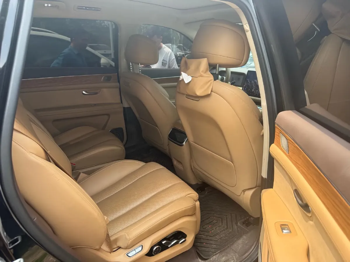 2024 AITO AITO M7 1.5T 152HP L4 REEV 40KWH,autocango,china used car exporter,china ev exporter,chinese used car exporter,chinese used ev exporter