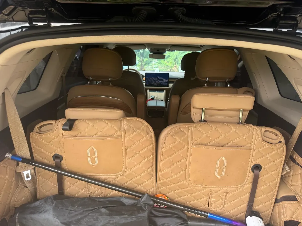 2024 AITO AITO M7 1.5T 152HP L4 REEV 40KWH,autocango,china used car exporter,china ev exporter,chinese used car exporter,chinese used ev exporter