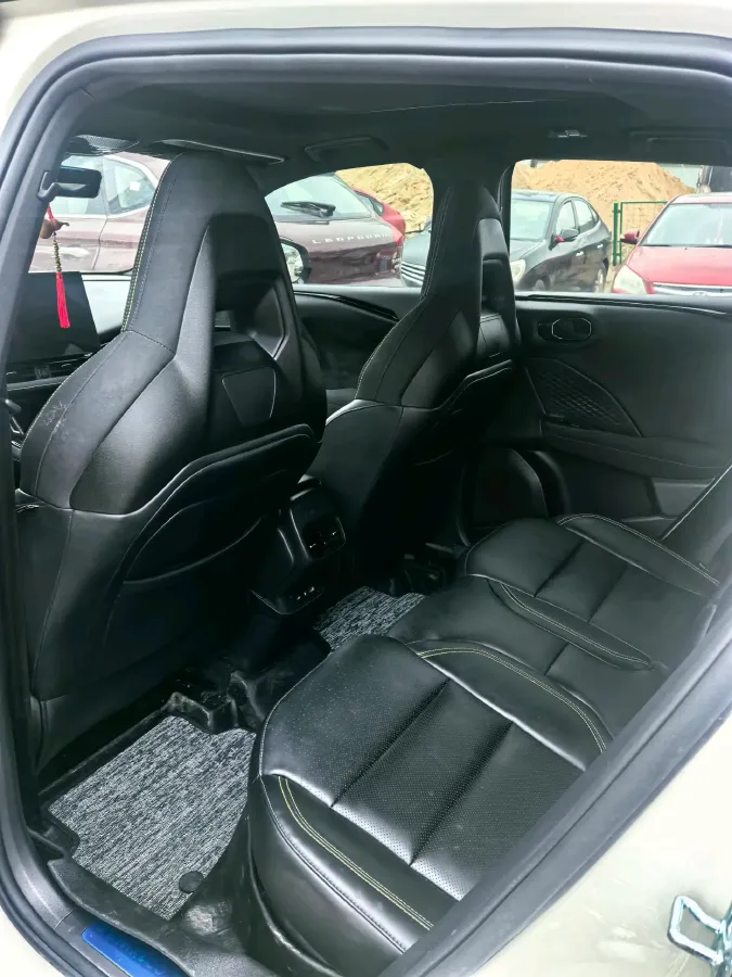 2025 LYNK&CO 06 1.5T 181HP L4 7DCT,autocango,china used car exporter,china ev exporter,chinese used car exporter,chinese used ev exporter