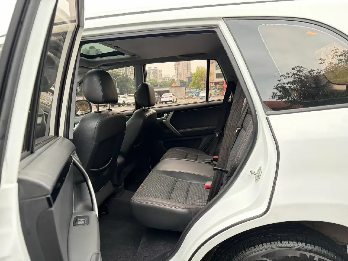 2016 Chery Tiggo 3 1.6L 126HP L4 5MT,autocango,china used car exporter,china ev exporter,chinese used car exporter,chinese used ev exporter