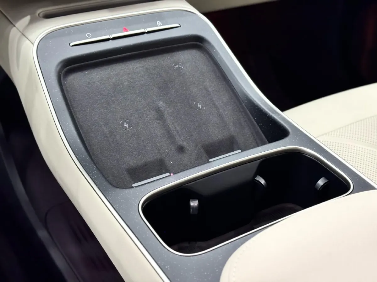 2025 NIO ET5 BEV,autocango,china used car exporter,china ev exporter,chinese used car exporter,chinese used ev exporter