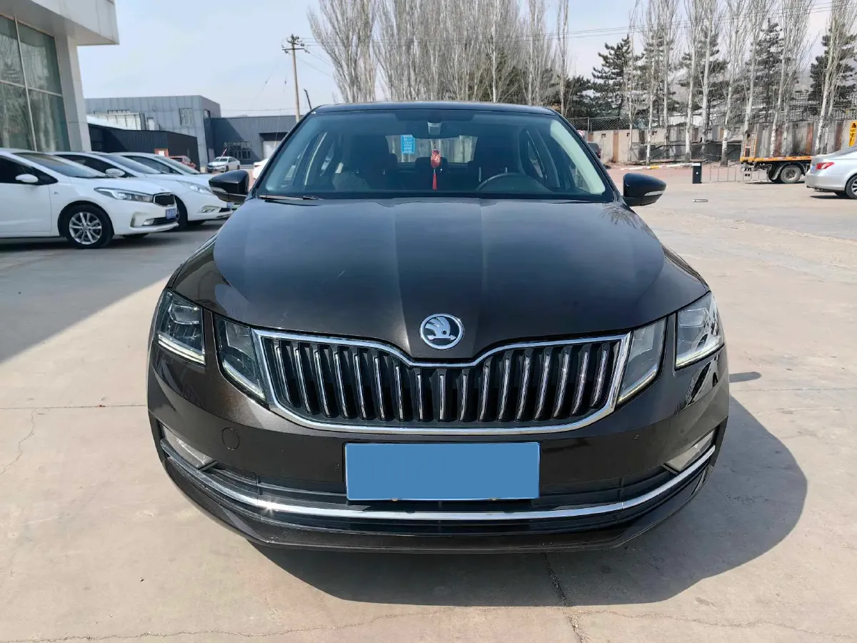 2018 Skoda Octavia 1.4T 150HP L4 7DCT,autocango,china used car exporter,china ev exporter,chinese used car exporter,chinese used ev exporter