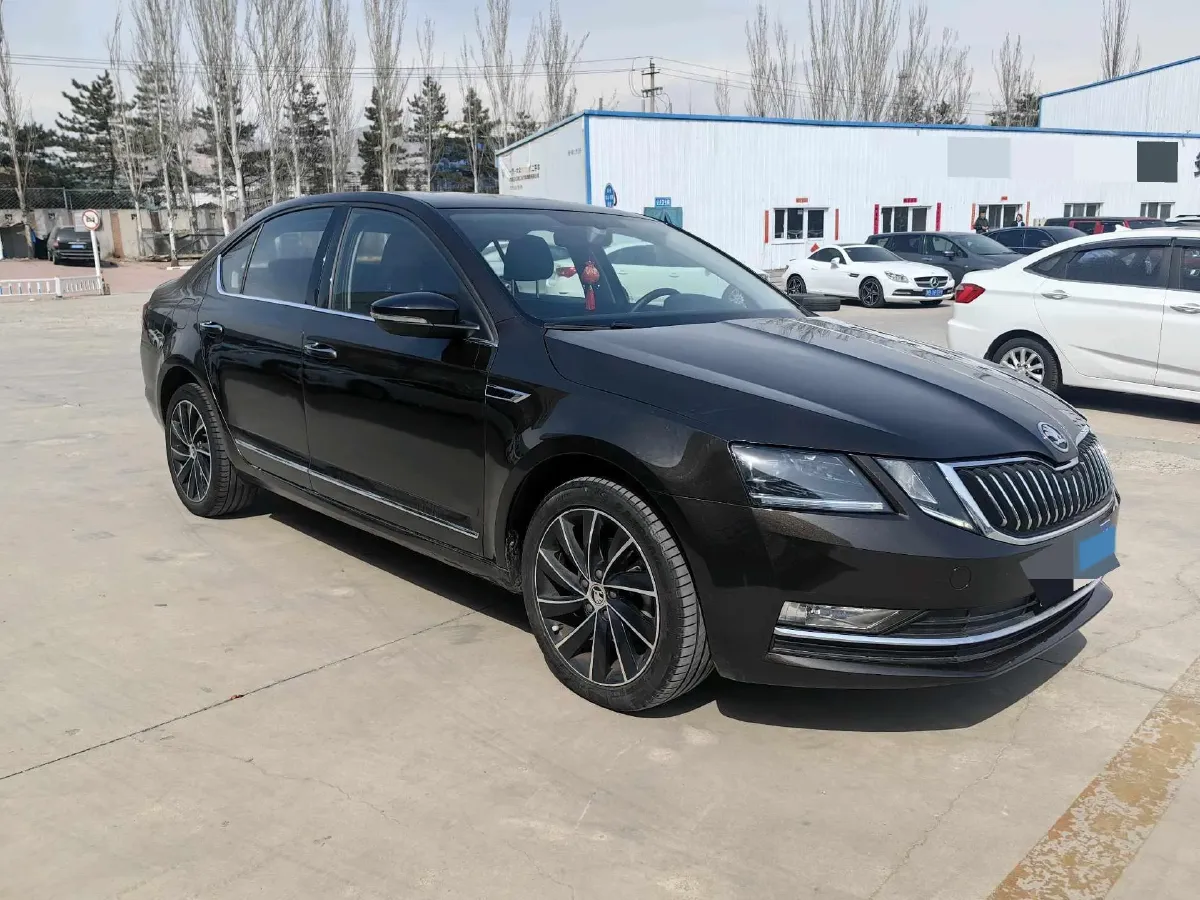 2018 Skoda Octavia 1.4T 150HP L4 7DCT,autocango,china used car exporter,china ev exporter,chinese used car exporter,chinese used ev exporter