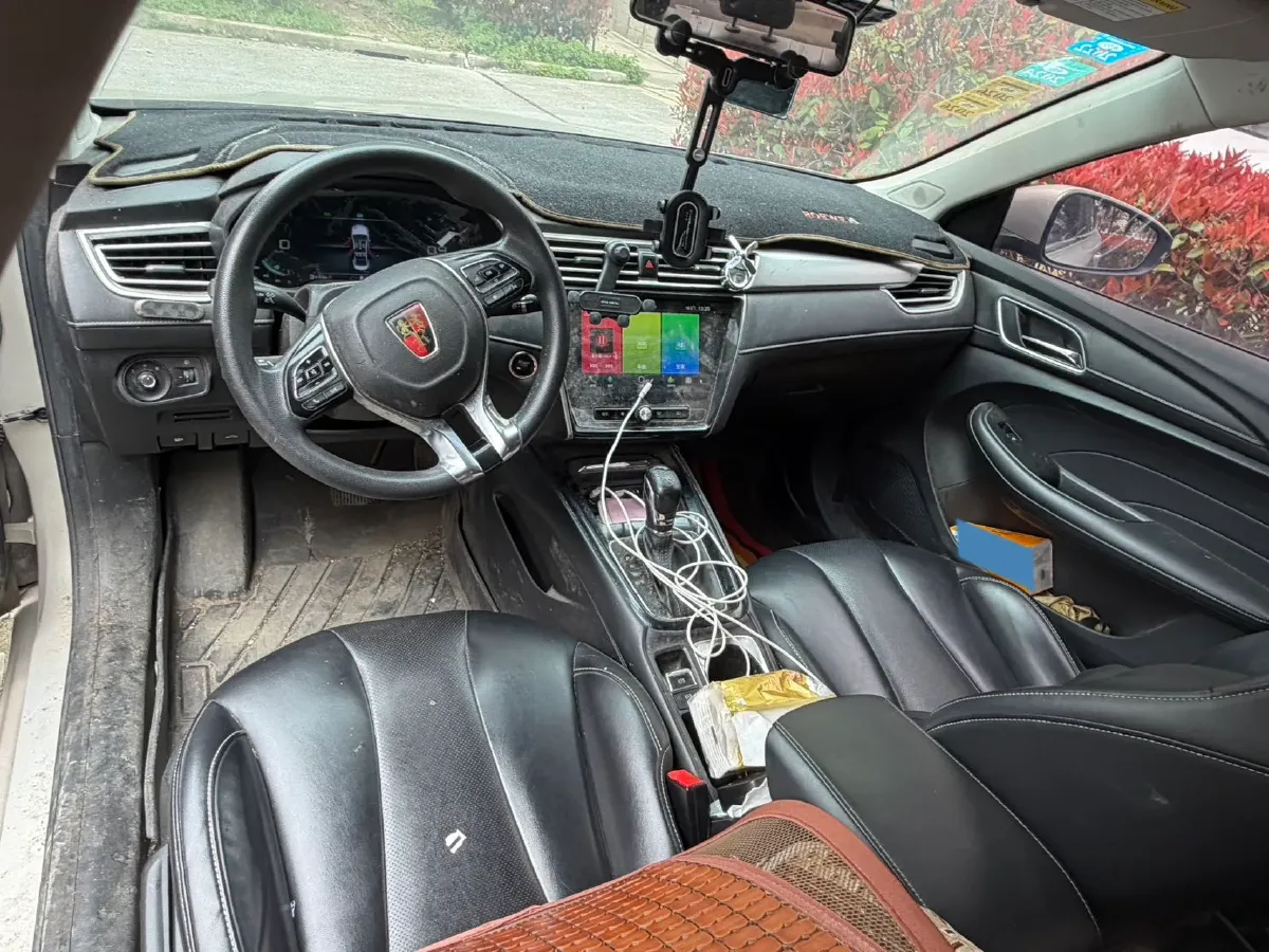 2020 Roewe i5 1.5L 120HP L4 CVT,autocango,china used car exporter,china ev exporter,chinese used car exporter,chinese used ev exporter