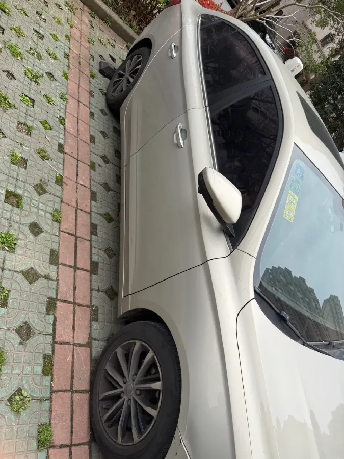 2020 Roewe i5 1.5L 120HP L4 CVT,autocango,china used car exporter,china ev exporter,chinese used car exporter,chinese used ev exporter