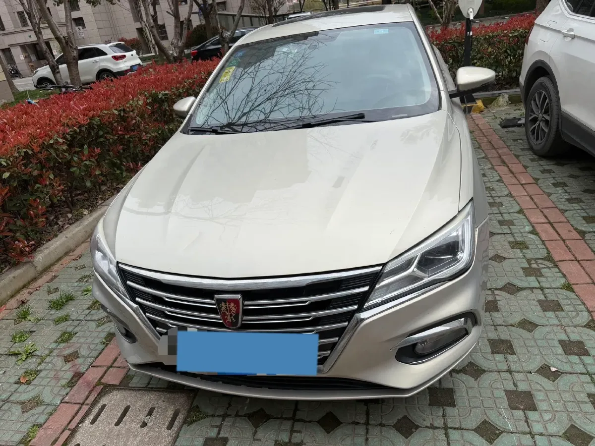 2020 Roewe i5 1.5L 120HP L4 CVT,autocango,china used car exporter,china ev exporter,chinese used car exporter,chinese used ev exporter