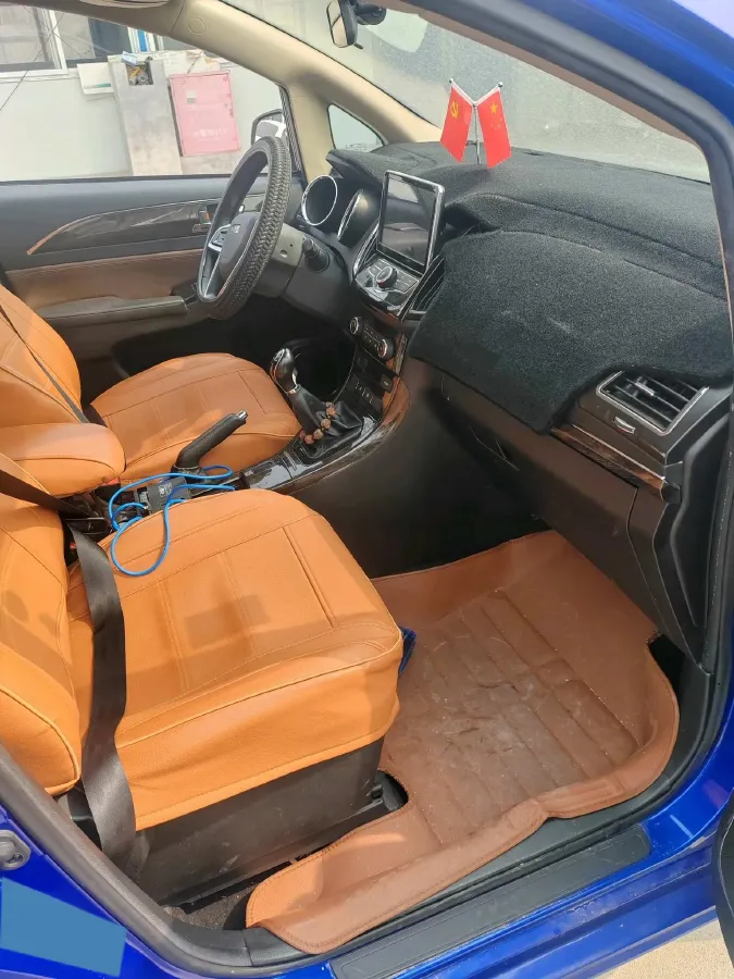 2017 LiFan XuanLang 1.8L 133HP L4 5MT,autocango,china used car exporter,china ev exporter,chinese used car exporter,chinese used ev exporter