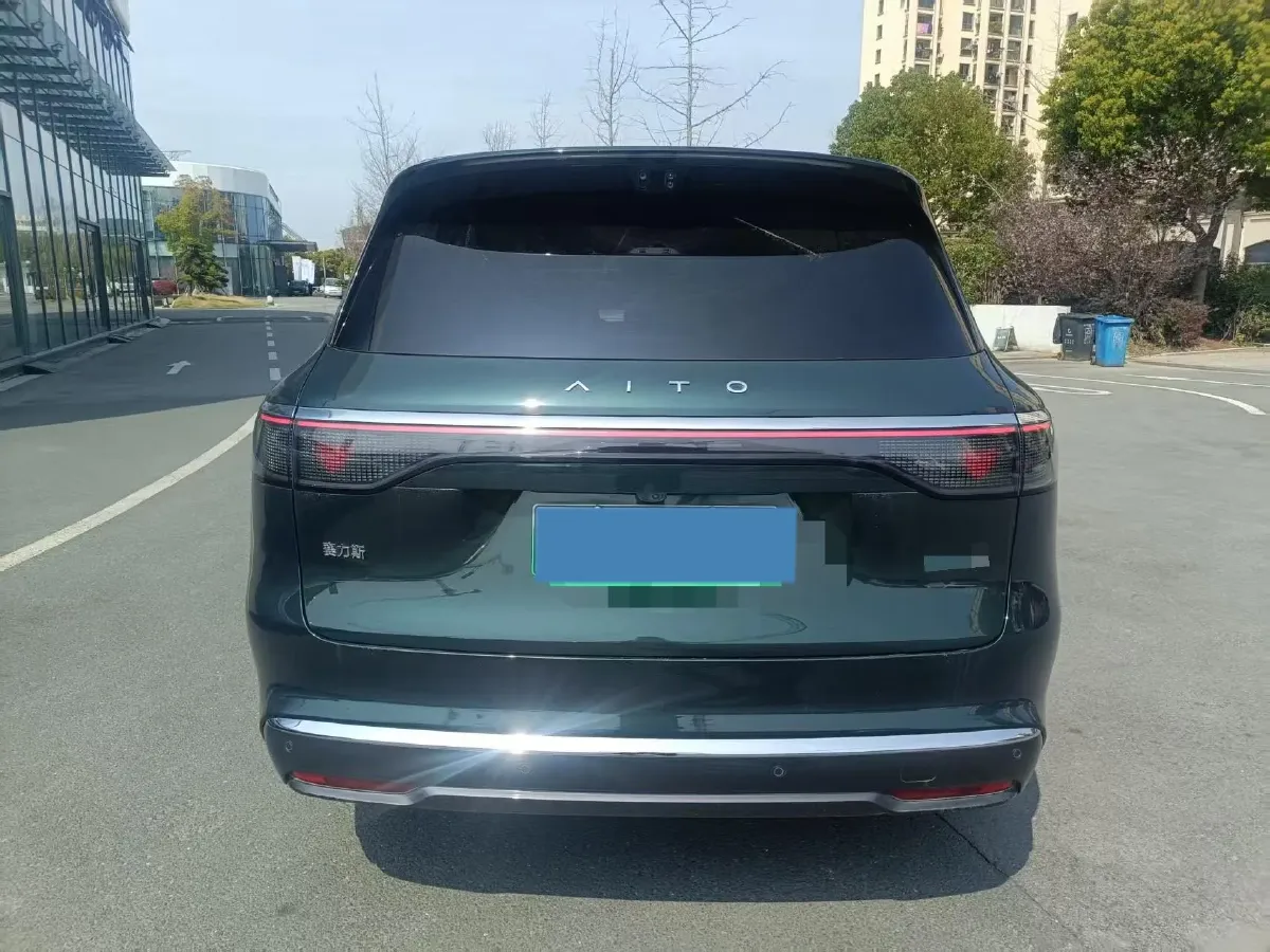 2025 AITO AITO M8 REEV 160HP REEV 53.4KWH,autocango,china used car exporter,china ev exporter,chinese used car exporter,chinese used ev exporter