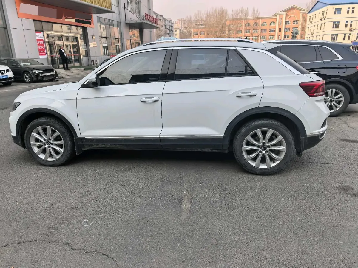 2021 Volkswagen T-Roc 1.4T 150HP L4 7DCT,autocango,china used car exporter,china ev exporter,chinese used car exporter,chinese used ev exporter