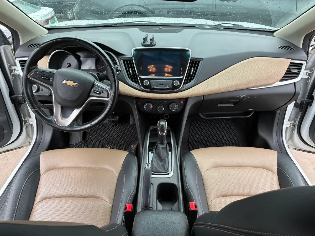 2022 Chevrolet Monza 1.5L 113HP L4 6AT,autocango,china used car exporter,china ev exporter,chinese used car exporter,chinese used ev exporter