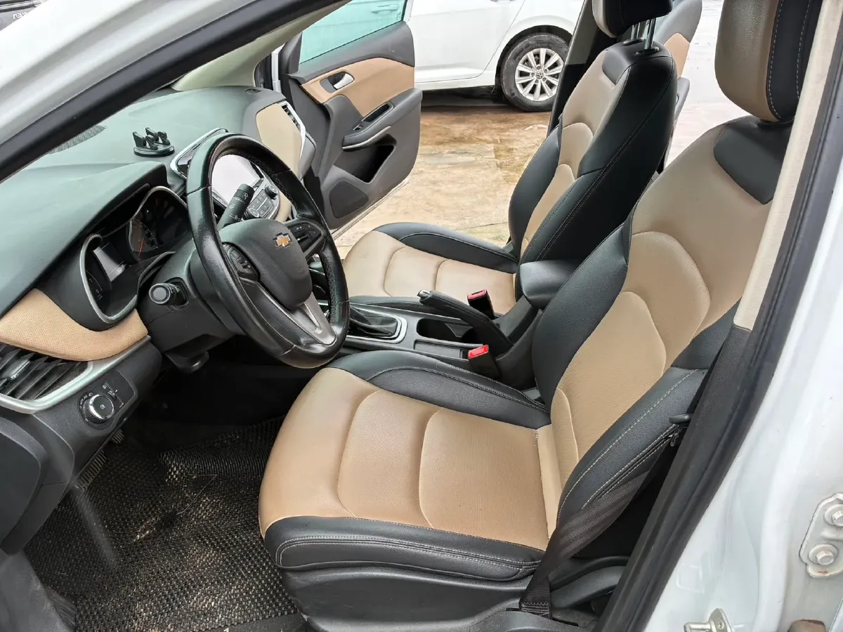 2022 Chevrolet Monza 1.5L 113HP L4 6AT,autocango,china used car exporter,china ev exporter,chinese used car exporter,chinese used ev exporter