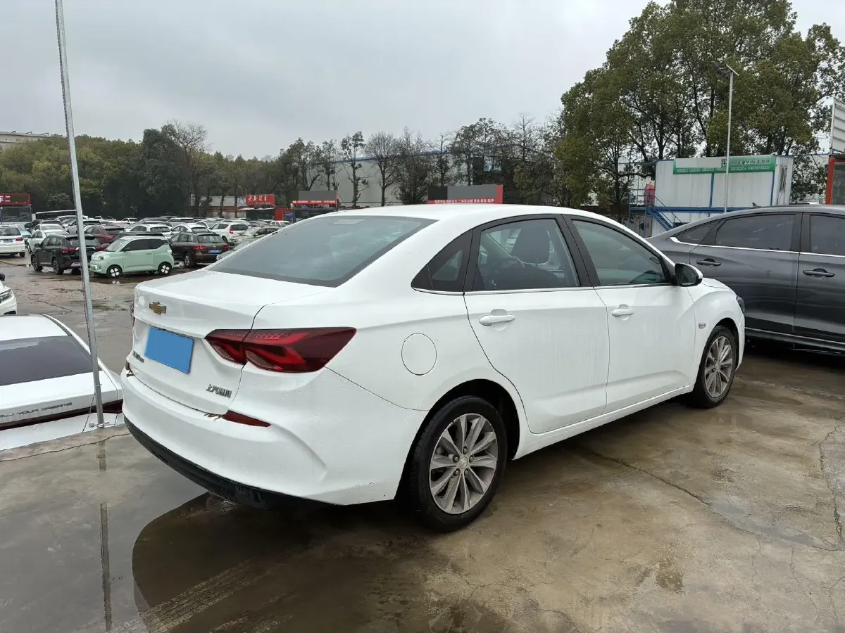 2022 Chevrolet Monza 1.5L 113HP L4 6AT,autocango,china used car exporter,china ev exporter,chinese used car exporter,chinese used ev exporter