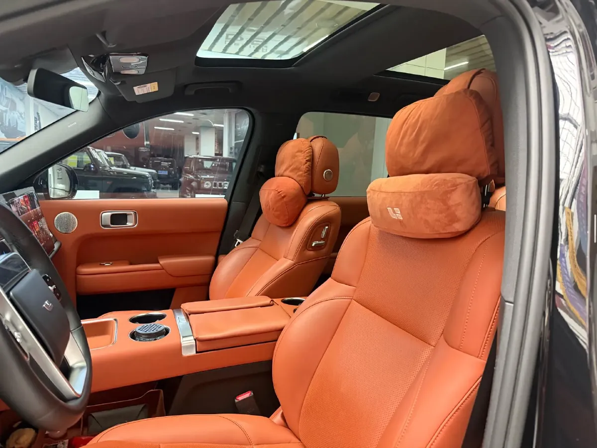 2023 Li L8 Range Extended 154HP REEV 40.9KWH,autocango,china used car exporter,china ev exporter,chinese used car exporter,chinese used ev exporter