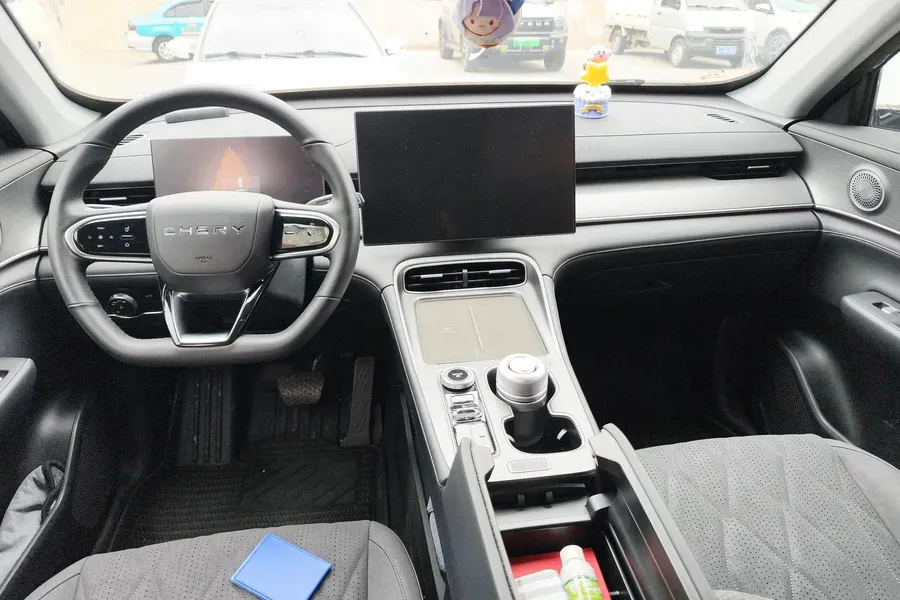 2025 Chery Tiggo 8 Plus 1.6T 197HP L4 7DCT,autocango,china used car exporter,china ev exporter,chinese used car exporter,chinese used ev exporter