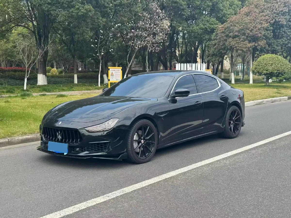 2022 Audi Q7 2.0T 245HP L4 8AT,autocango,china used car exporter,china ev exporter,chinese used car exporter,chinese used ev exporter