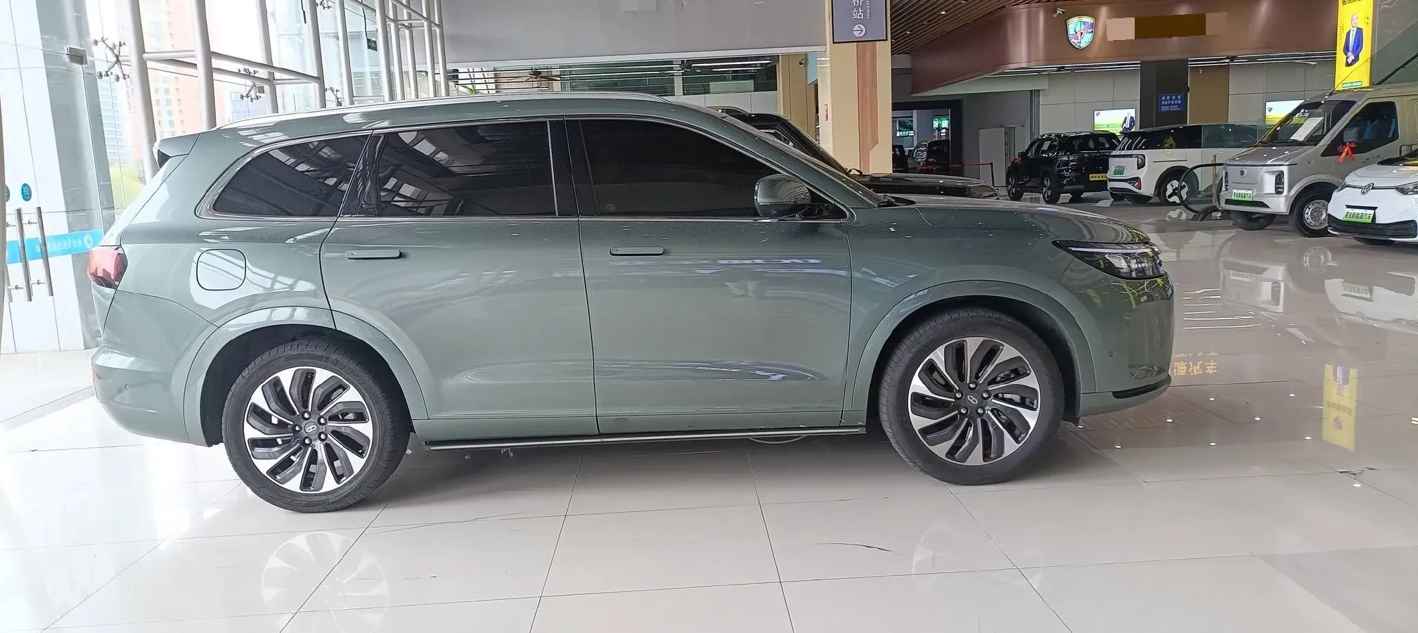 2022 Infiniti Q50L 2.0T 211HP L4 7AT,autocango,china used car exporter,china ev exporter,chinese used car exporter,chinese used ev exporter