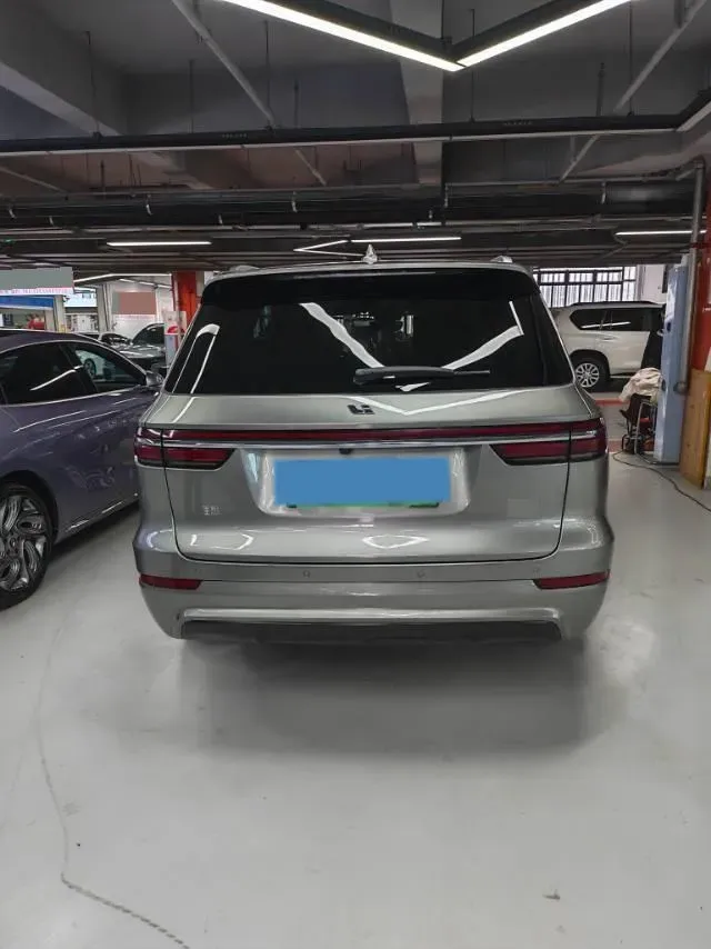 2020 Li ONE Range Extended 131HP REEV 40.5KWH,autocango,china used car exporter,china ev exporter,chinese used car exporter,chinese used ev exporter