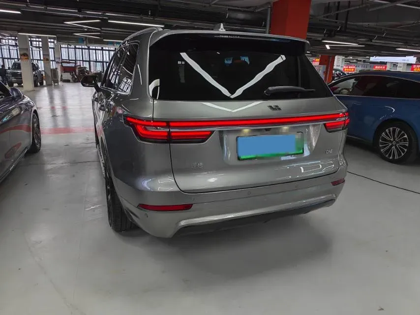 2020 Li ONE Range Extended 131HP REEV 40.5KWH,autocango,china used car exporter,china ev exporter,chinese used car exporter,chinese used ev exporter