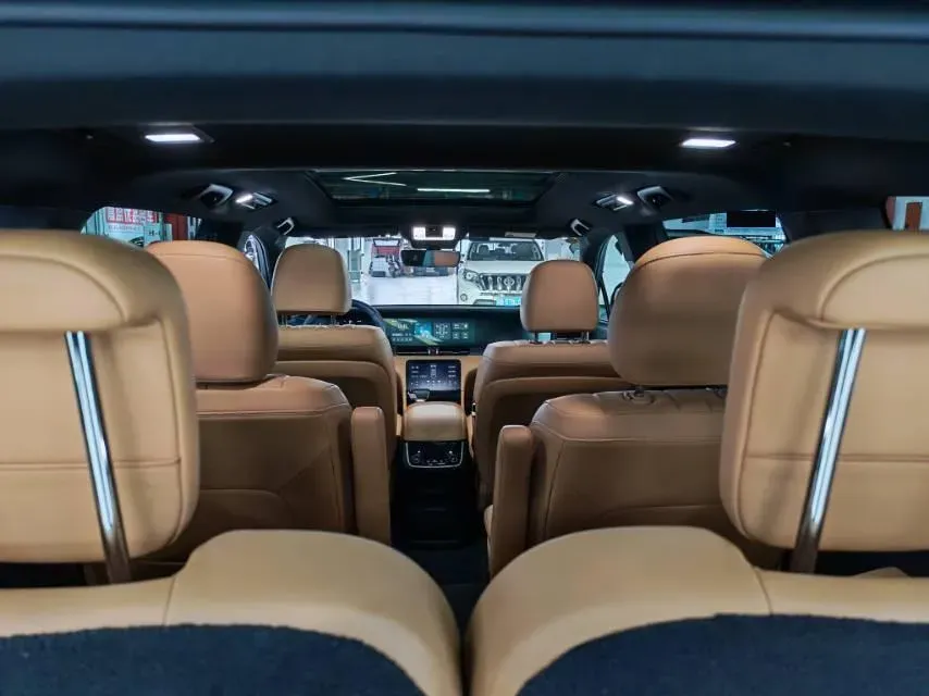 2020 Li ONE Range Extended 131HP REEV 40.5KWH,autocango,china used car exporter,china ev exporter,chinese used car exporter,chinese used ev exporter