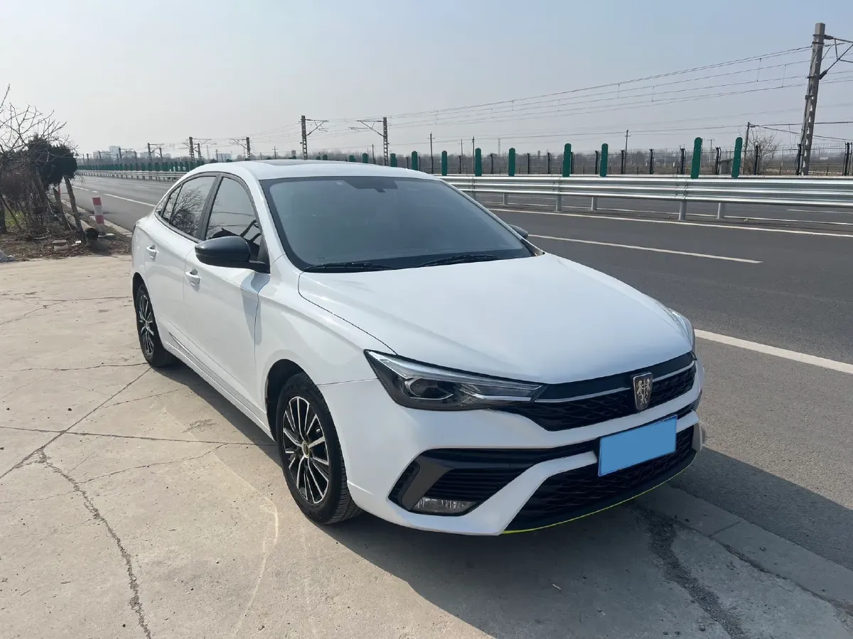 2021 Roewe i5 1.5L 120HP L4 CVT,autocango,china used car exporter,china ev exporter,chinese used car exporter,chinese used ev exporter