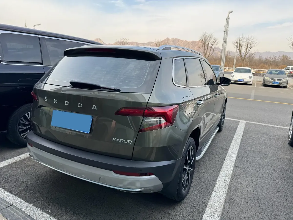 2020 Skoda Karoq 1.4T 150HP L4 7DCT,autocango,china used car exporter,china ev exporter,chinese used car exporter,chinese used ev exporter
