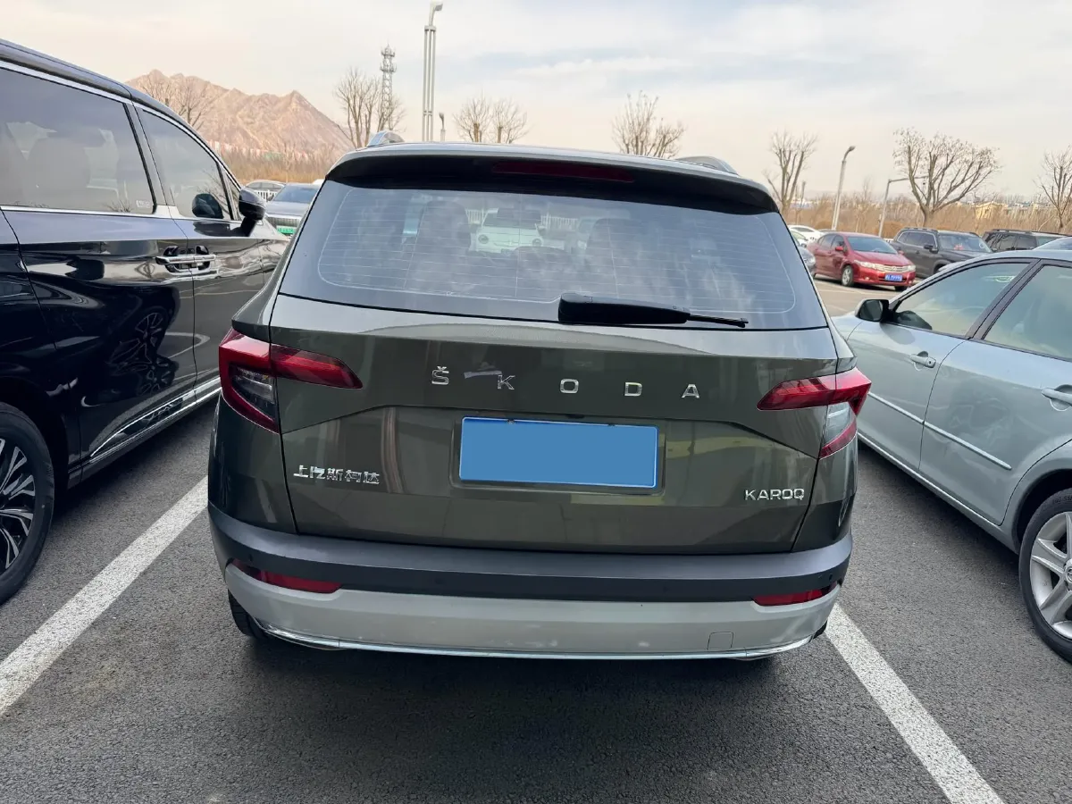 2020 Skoda Karoq 1.4T 150HP L4 7DCT,autocango,china used car exporter,china ev exporter,chinese used car exporter,chinese used ev exporter