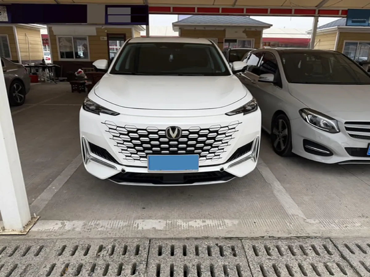2023 ChangAn UNI-K 2.0T 233HP L4 8AT,autocango,china used car exporter,china ev exporter,chinese used car exporter,chinese used ev exporter