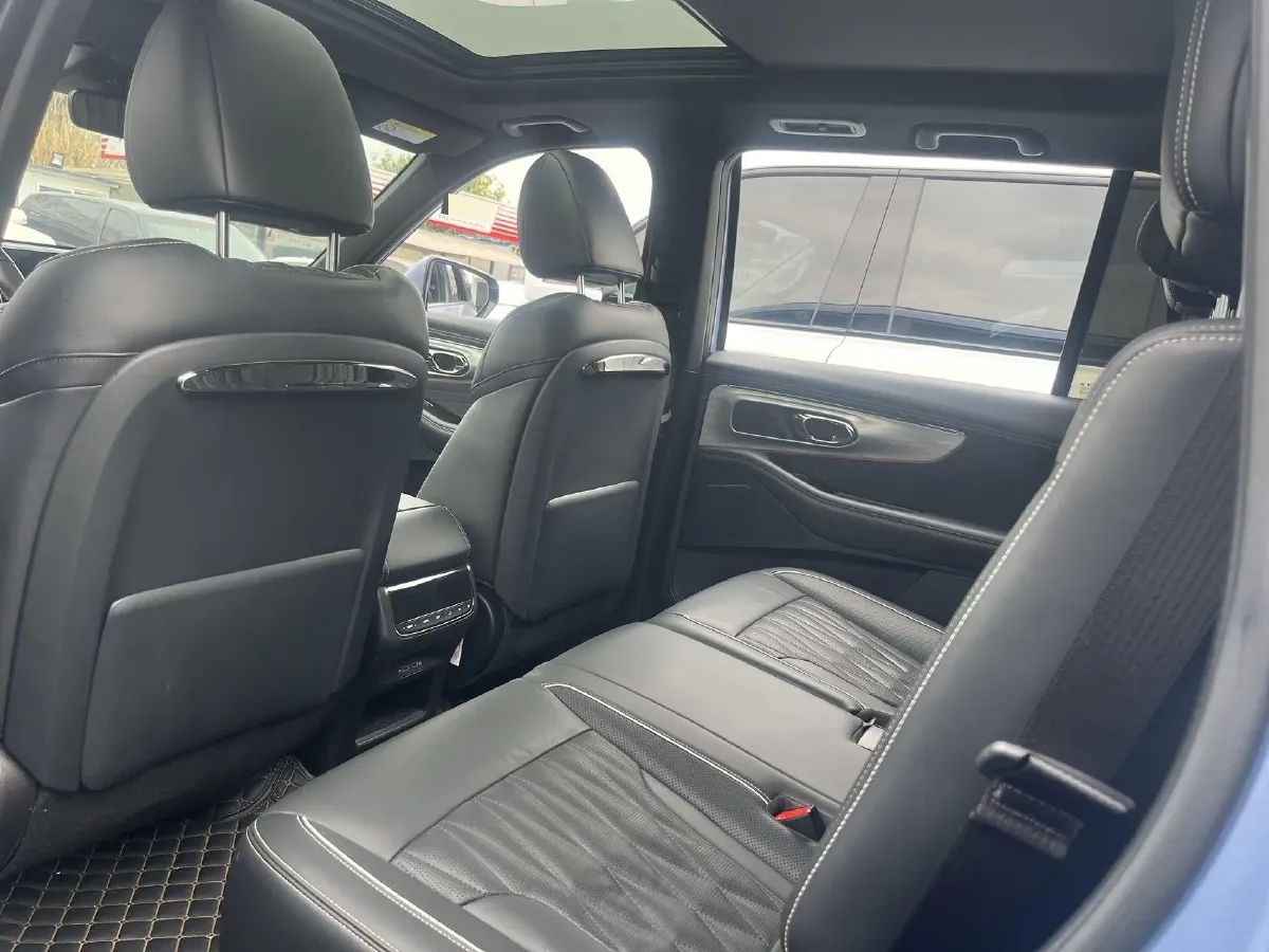 2022 GAC Trumpchi GS8 2.0T 190HP L4 E-CVT Hybrid,autocango,china used car exporter,china ev exporter,chinese used car exporter,chinese used ev exporter