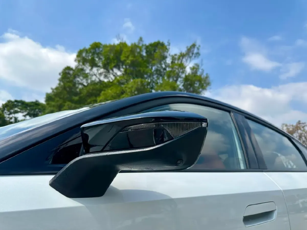 2025 ChangAn UNI-V 2.0T 245HP L4 8AT,autocango,china used car exporter,china ev exporter,chinese used car exporter,chinese used ev exporter