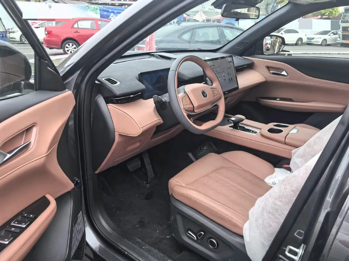 2025 ChangAn UNI-Z 1.5T 188HP L4 7DCT,autocango,china used car exporter,china ev exporter,chinese used car exporter,chinese used ev exporter