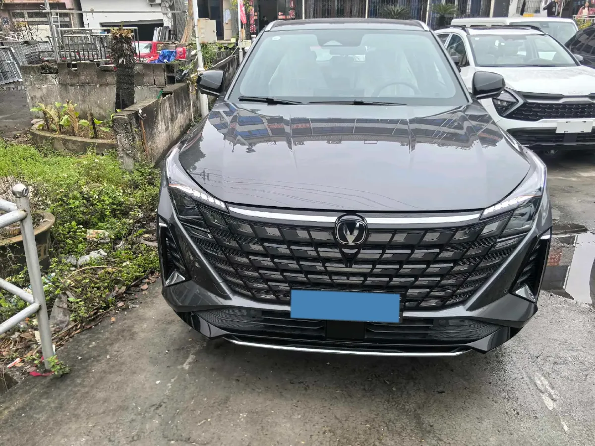 2025 ChangAn UNI-Z 1.5T 188HP L4 7DCT,autocango,china used car exporter,china ev exporter,chinese used car exporter,chinese used ev exporter