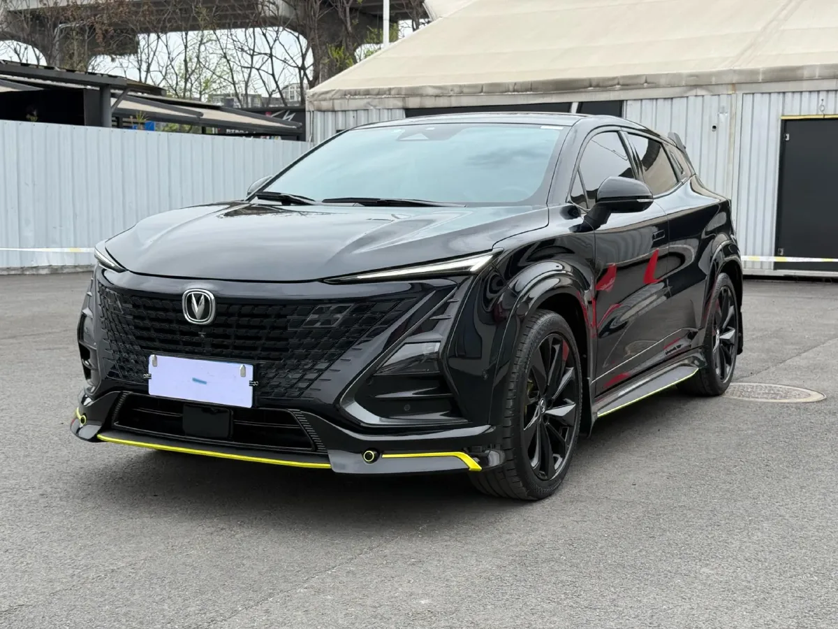 2022 ChangAn UNI-T 1.5T 188HP L4 7DCT,autocango,china used car exporter,china ev exporter,chinese used car exporter,chinese used ev exporter