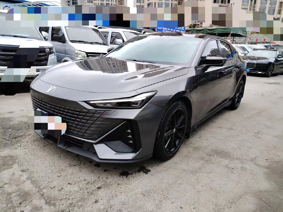 2022 ChangAn UNI-V 1.5T 188HP L4 7DCT,autocango,china used car exporter,china ev exporter,chinese used car exporter,chinese used ev exporter